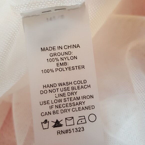 Vince Camuto Chemise Size Small - Picture 5 of 8